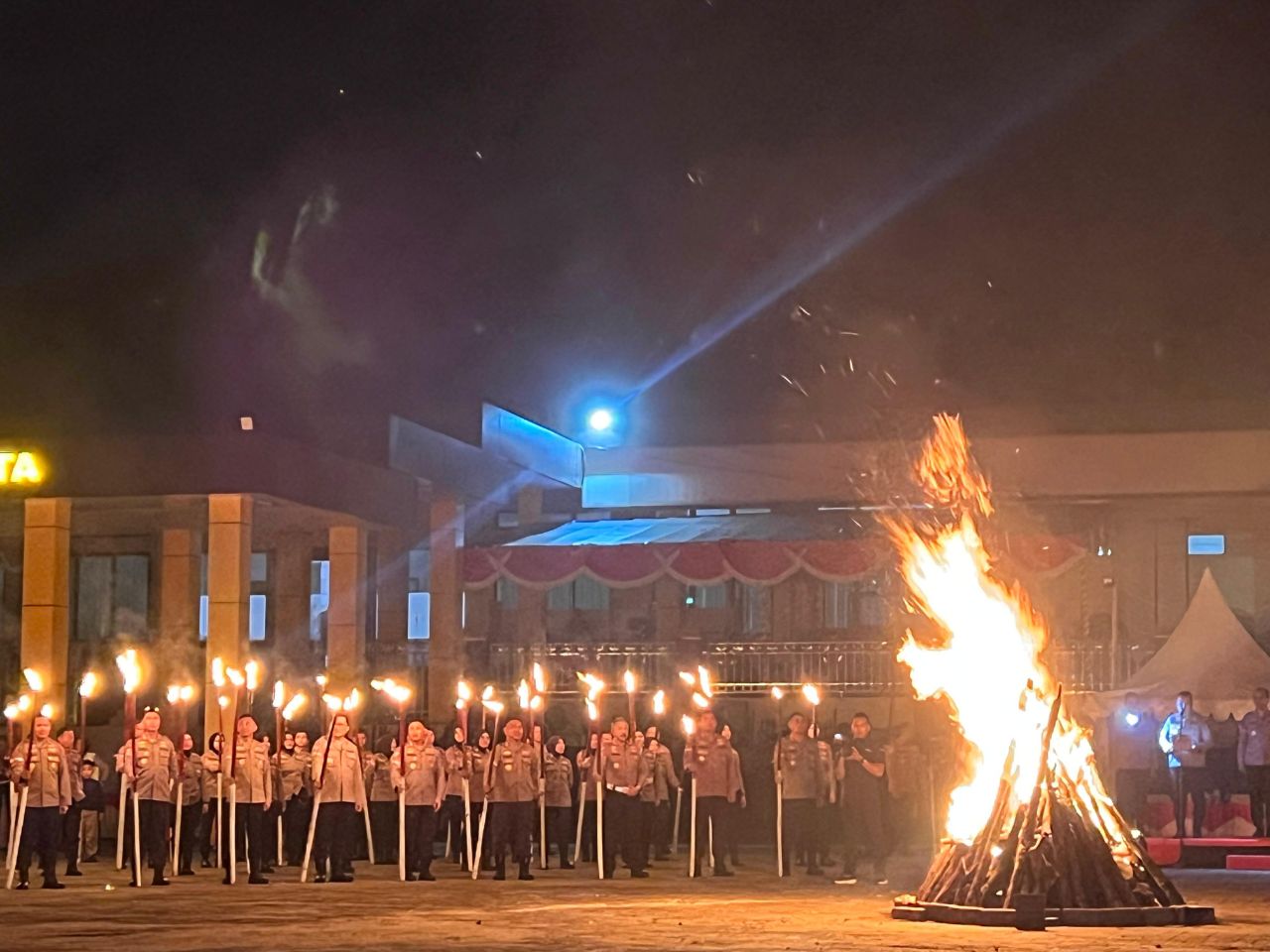 Kapolda Babel Pimpin Renungan suci. Foto: Humas