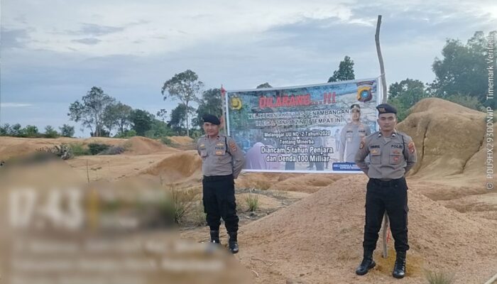 Satgas Preventif Polres Babar Pasang Spanduk Larangan Menambang di Kawasan Hutan Lindung