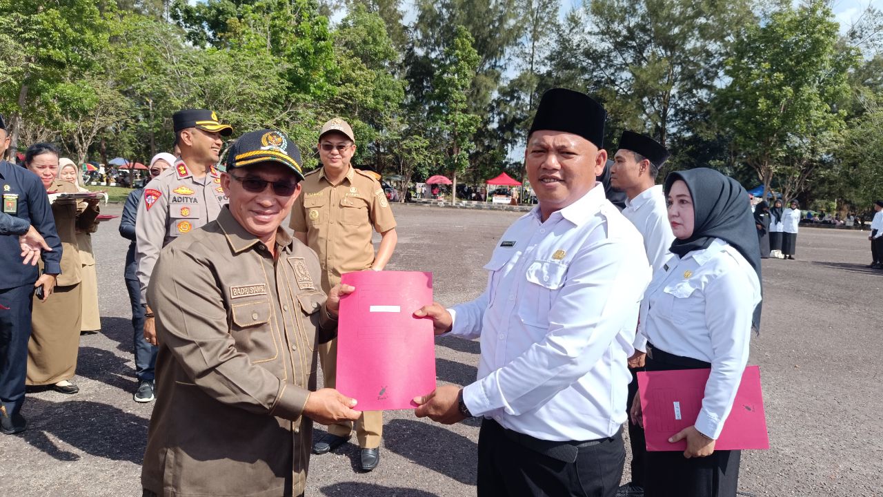 Opik Tuan tigabelas dilantik PPPK Paruh Waktu Bangka Barat. Foto: Rizki R.