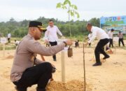 Lahan Bekas Tambang Ditanam Polres Babar 500 Pohon 