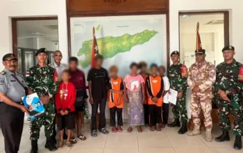 8 WNA dideportasi. Foto: Istimewa.