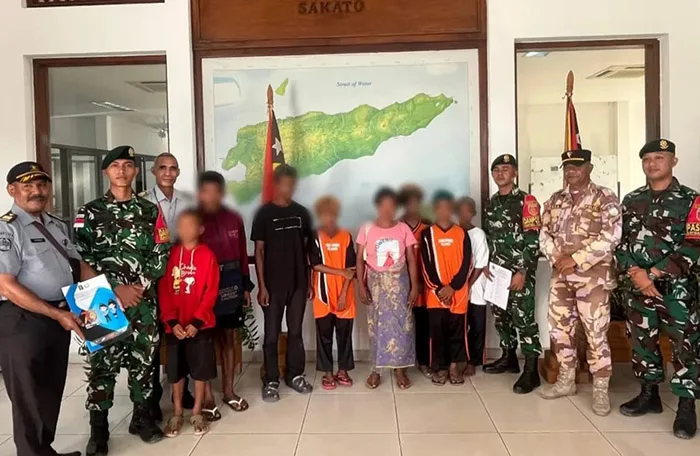 8 WNA dideportasi. Foto: Istimewa.