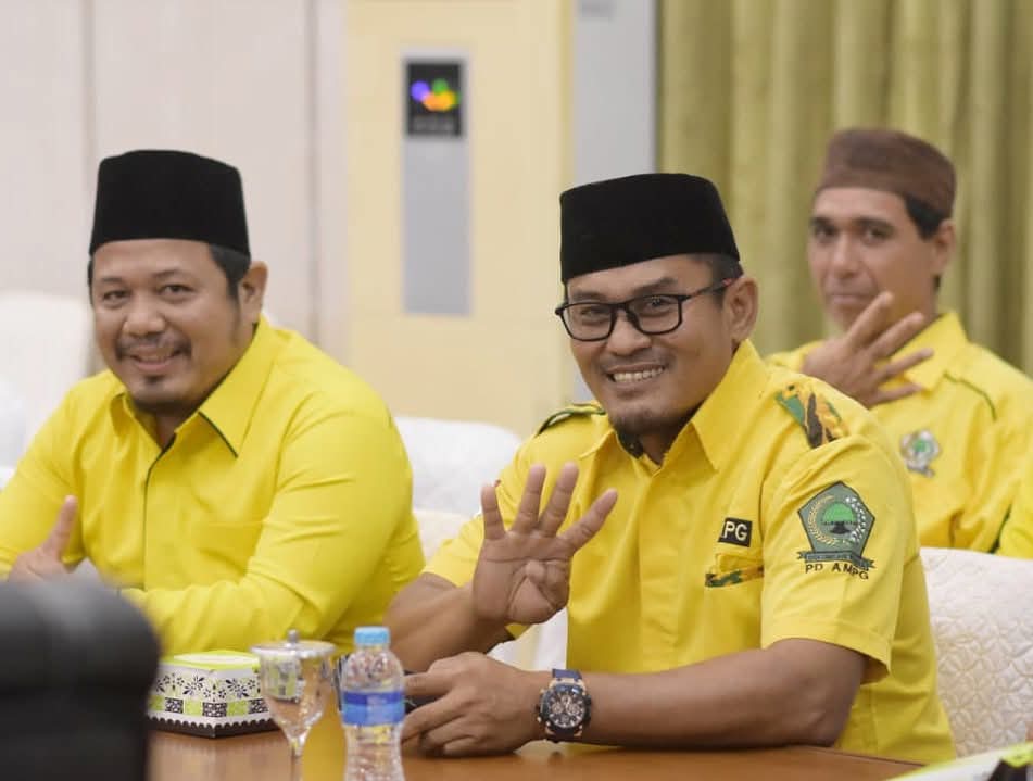 Deddi Wijaya bersama Kader Golkar, Reno V dan Yudit Kurniawan. Foto: Istimewa.
