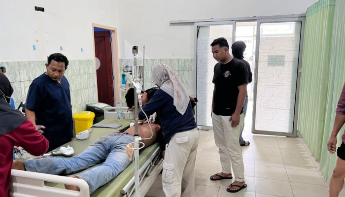 Pria di Babar Ditusuk Teman saat Berboncengan Motor