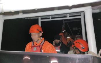 Pencarian nelayan hilang di Mentok. Foto: Istimewa.