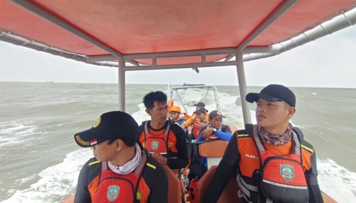 Tim Gabungan Fokus Sisir Dua Perairan dalam Pencarian Adnan