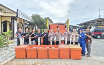 Polres Bangka Barat menggagalkan penyelundupan timah di Pelabuhan Tanjung Kalian. Foto: Istimewa.