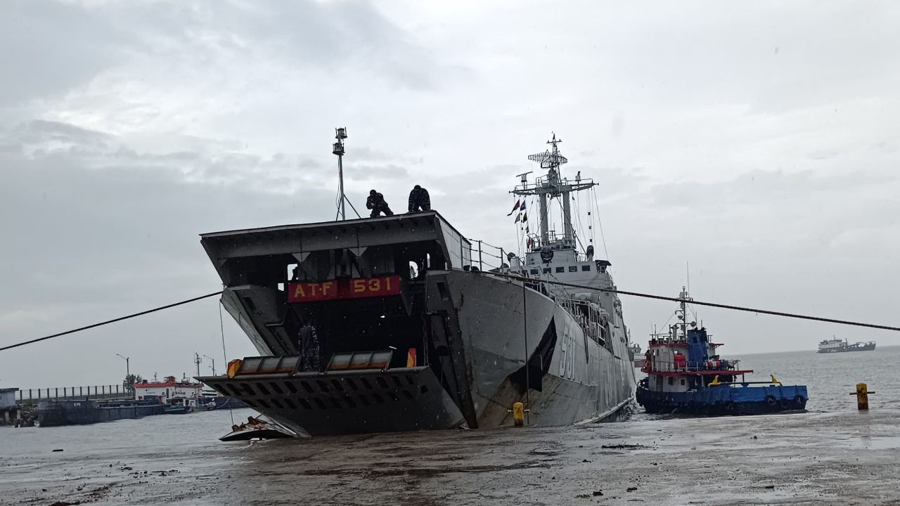 KRI 531 Milik TNI-AL. Foto: Rizki Ramadhani.