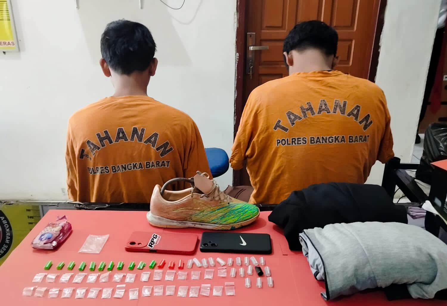 Dua remaja di Mentok terjerat kasus narkoba. Foto: Istimewa.