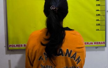 KN alias KT saat diamankan Satresnarkoba Polres Babar. Foto: Istimewa.