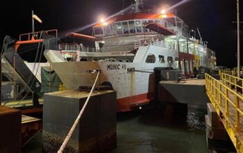 Kapal Munic bersandar di Pelabuhan. Foto: Istimewa/BPTD Kelas III Babel.