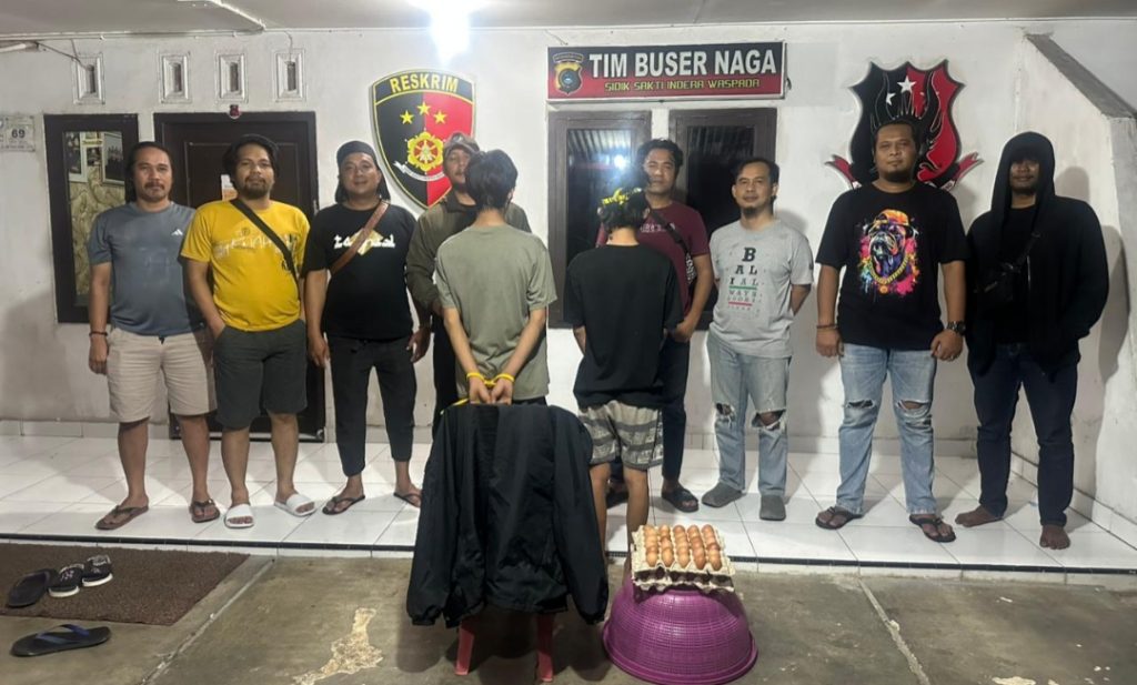 Tim Buser Naga amankan pelaku pencurian toko sembako. Foto: Istimewa.