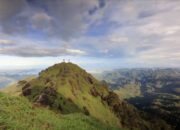 Keindahan Gunung Bulusarung, Sulawesi Selatan. Foto: Istimewa