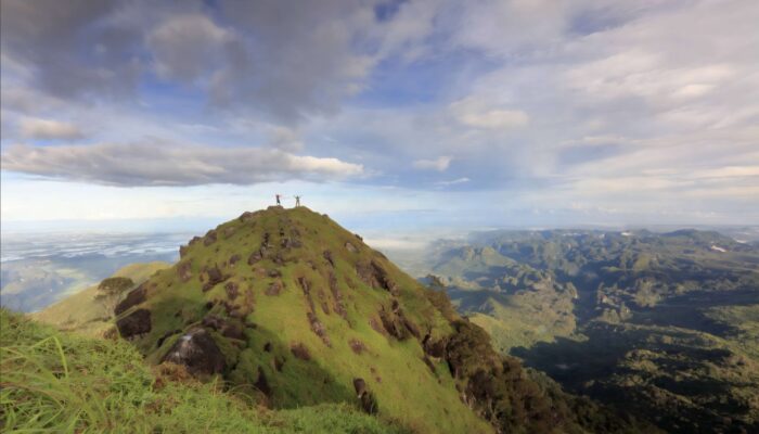 Fakta Unik Gunung Bulusaraung, Lokasi Jatuhnya Pesawat ATR 42-500