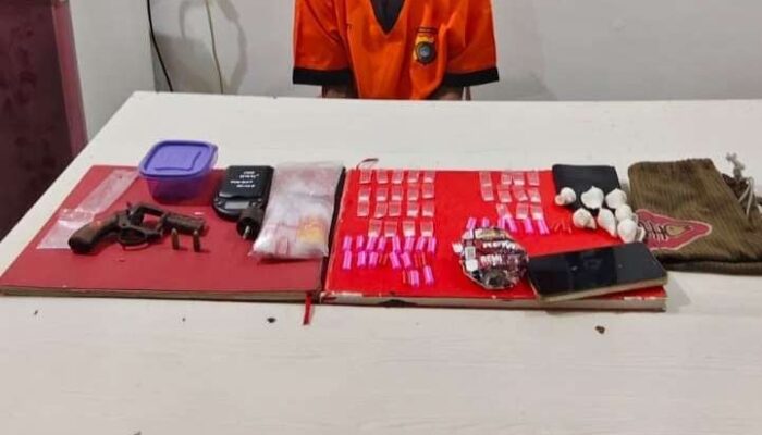 Polisi Bekuk Pengedar Narkoba Bersenjata Api Rakitan