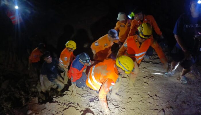 Tim Gabungan Lanjutkan Pencarian 1 Penambang Timah yang Masih Tertimbun Longsor