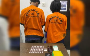 Direktorat Resnarkoba Polda Bangka Belitung menggerebek sebuah rumah kontrakan. Foto: Istimewa.