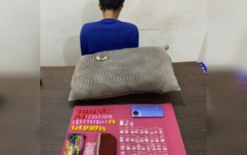 Simpan Sabu di Bantal, Pengedar Sabu Dibekuk Polda Babel. Foto: Istimewa.