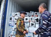 Ton arang Bakau yang diamankan TNi AL. Foto: Istimewa.