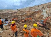 Proses pencarian korban longsor tambang timah Pondi. Foto: Istimewa.