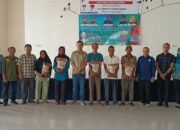 Markus Distribusikan Bantuan Beras ke Masyarakat Babar