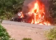 Mobil Pencuri  Sawit di Bangka Barat Dibakar Massa