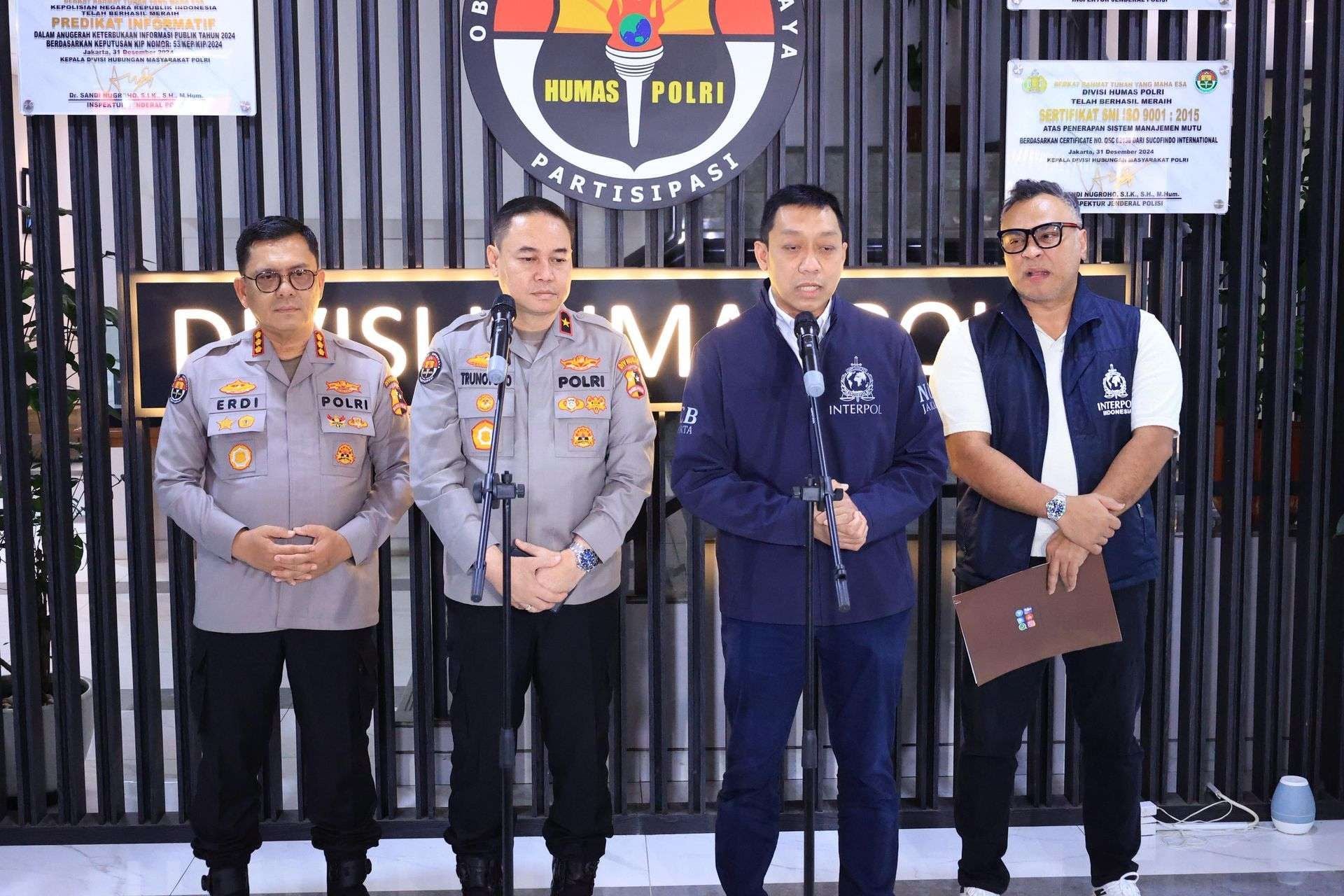 Interpol resmi terbitkan Red Notice untuk Riza Chalid. Foto: Istimewa.