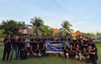 Komunitas Mio Babar Garage dan Babar Elite Garage Bagikan Takjil. Foto: Istimewa.