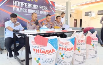 Sopir truk penyelundupan pupuk subsidi di Mentok terancam 6 tahun penjara. Foto: Rizki Ramadhani.