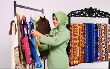 Persit Sriwijaya kenalkan produk lidi nipah hingga rd songket di pameran nasional. Foto: Istimewa.