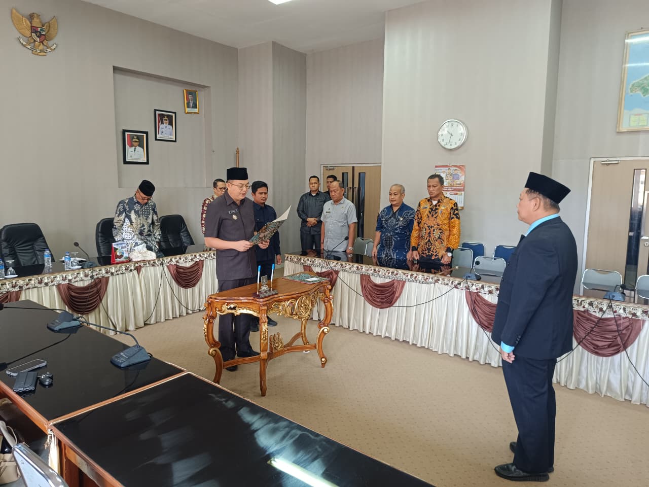 Pelantikan eks Sekda Muhammad Soleh jadi Kepala Dinas Perikanan Babar. Foto: Istimewa.
