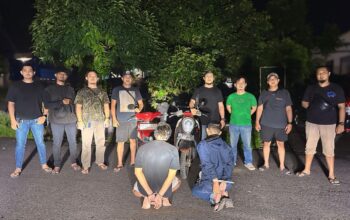 Penangkapan dua pencuri motor di Pangkalpinang. Foto: Istimewa.