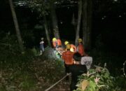 Basarnas Evakuasi Pendaki Sesak Nafas di Bukit Pau