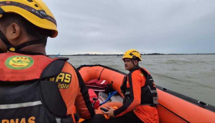 Nelayan Selamat Usai Insiden Kapal Karam di Perairan Karang Merah