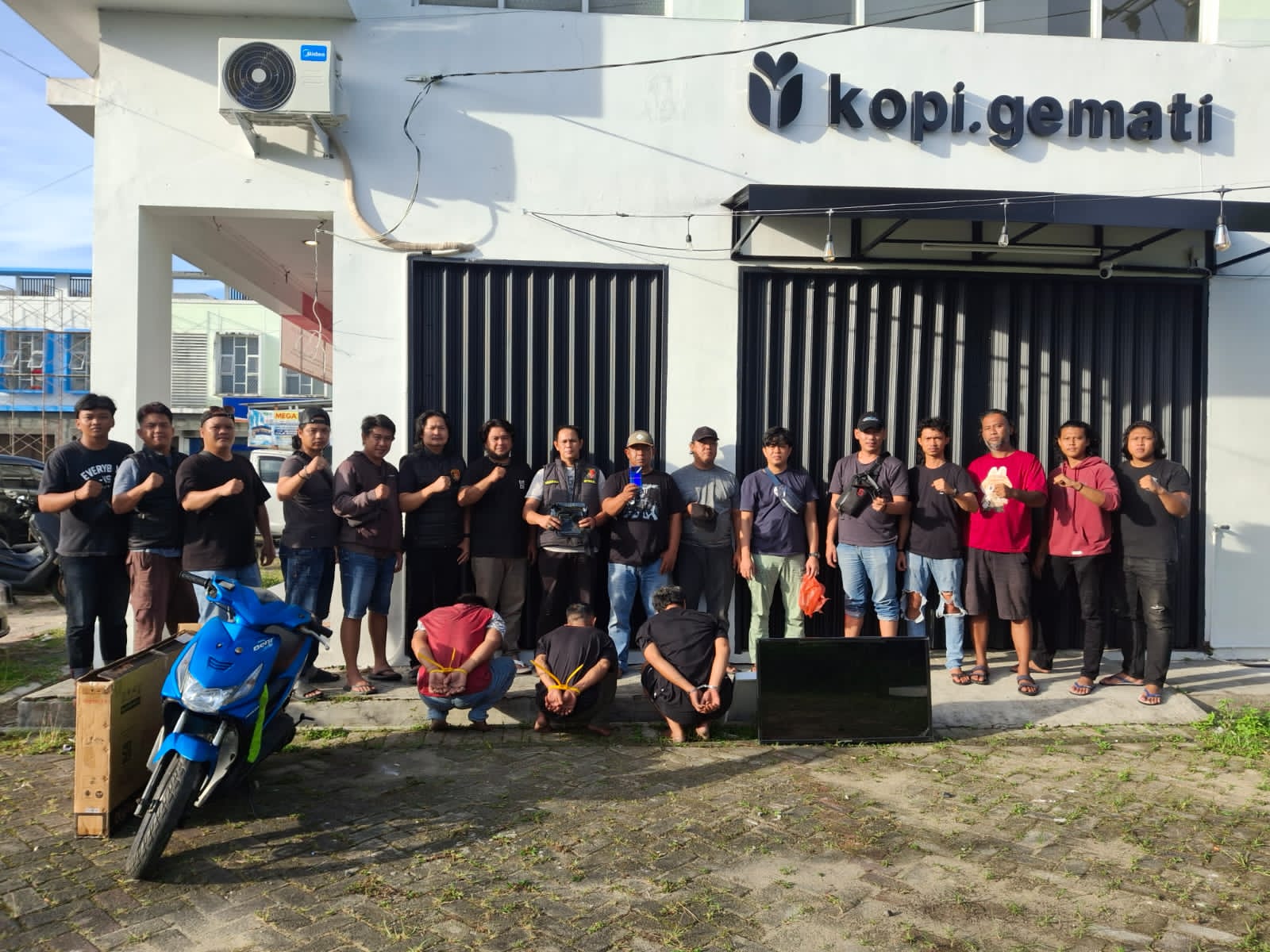 Satreskrim Polres Bangka bekuk 3 tersangka pencurian. Foto: Istimewa.