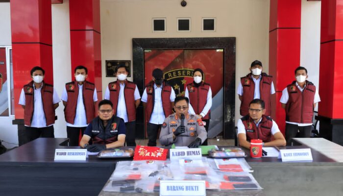 5 Debt Collector Ditangkap Polda Babel, 9 Mobil Hasil Tarikan Disita