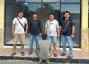Pelaku penganiayaan di Mentok saat diamankan Tim Macan Putih. Foto: Istimewa.