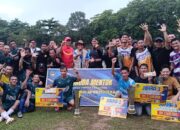 Yus Derahman bersama tim pemenang LPM 2026. Foto: Rizki Ramadhani.