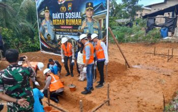 Rumah warga Mentok mendapatkan bantuan dari Polri. Foto: Istimewa.