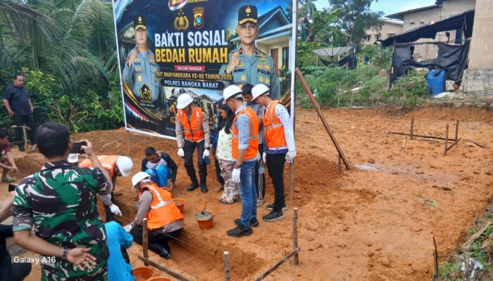 Korban Kebakaran di Mentok Terima Bantuan Bedah Rumah 