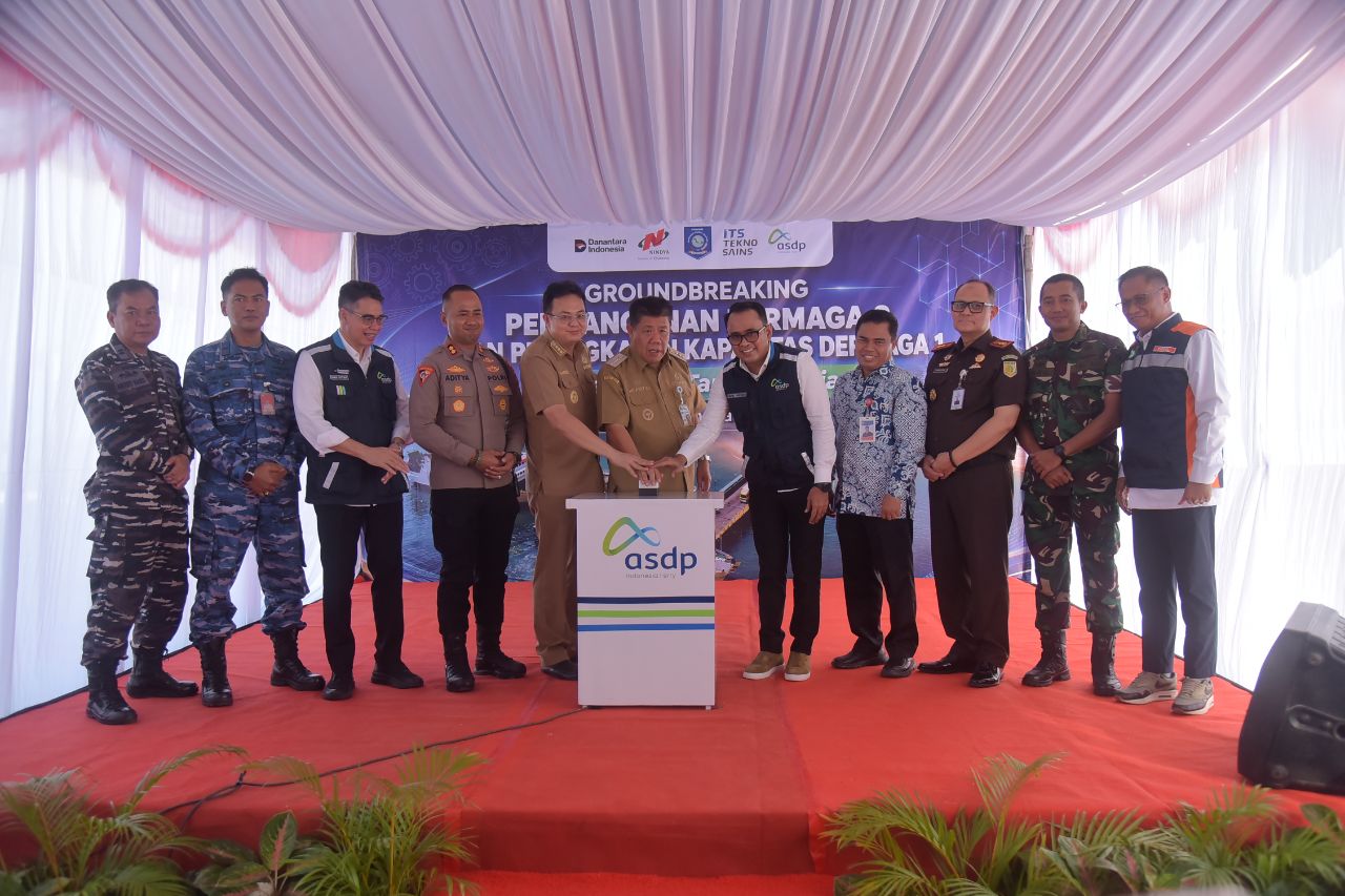 Groundbreaking Pelabuhan Tanjung Kalian. Foto: Dyanpotret.