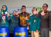 Deklarasi pemilahan sampah. Foto: Ichariady.
