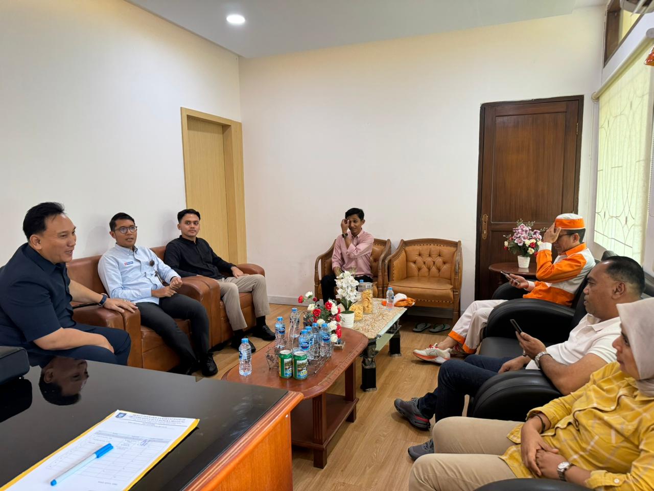 Rapat pertemuan DPRD Babel dengan Pertamina. Foto: Istimewa.