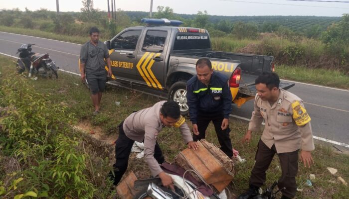 Bawa Muatan Hasil Kebun, Pasutri di Babar Alami Lakalantas