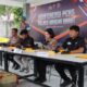 Diduga timbun BBM subsidi, warga Mentok diciduk polisi. Foto: Istimewa.