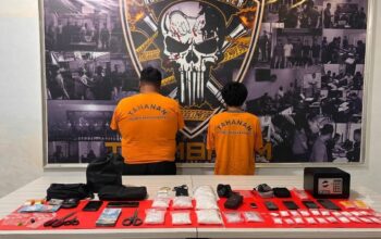 Dua pelaku peredaran sabu ditangkap polisi. Foto: Istimewa.