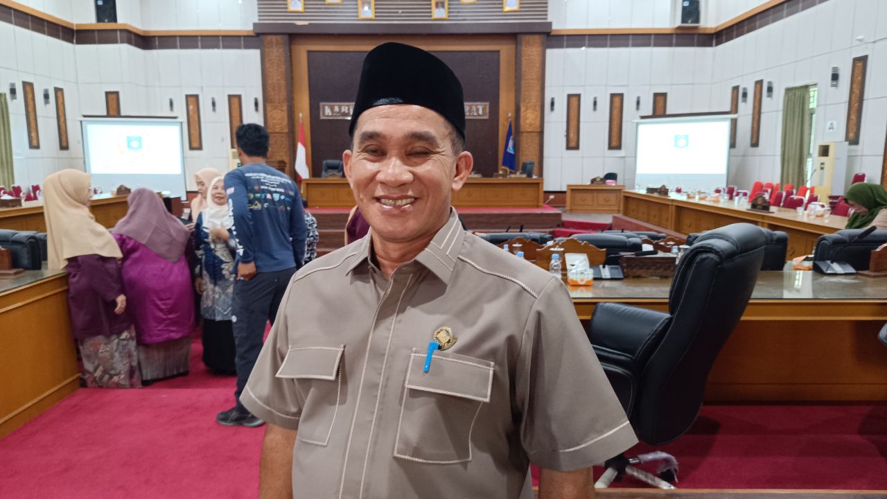 Ketua DPRD Bangka Barat, Badri Syamsu. Foto: Rizki Ramadhani.