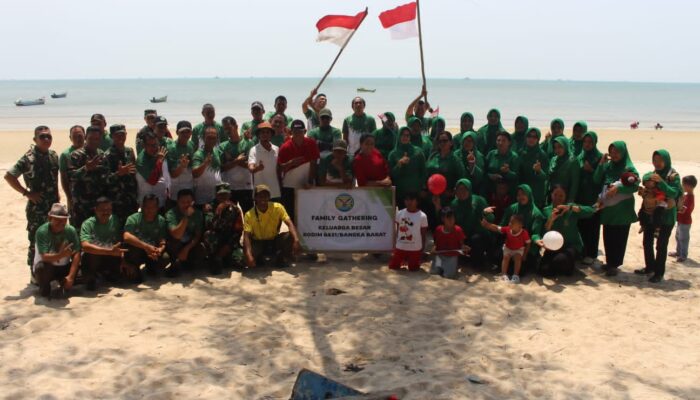 Kodim 0431 Babar Gandeng POSSI Jaga Terumbu Karang Pantai Rambat