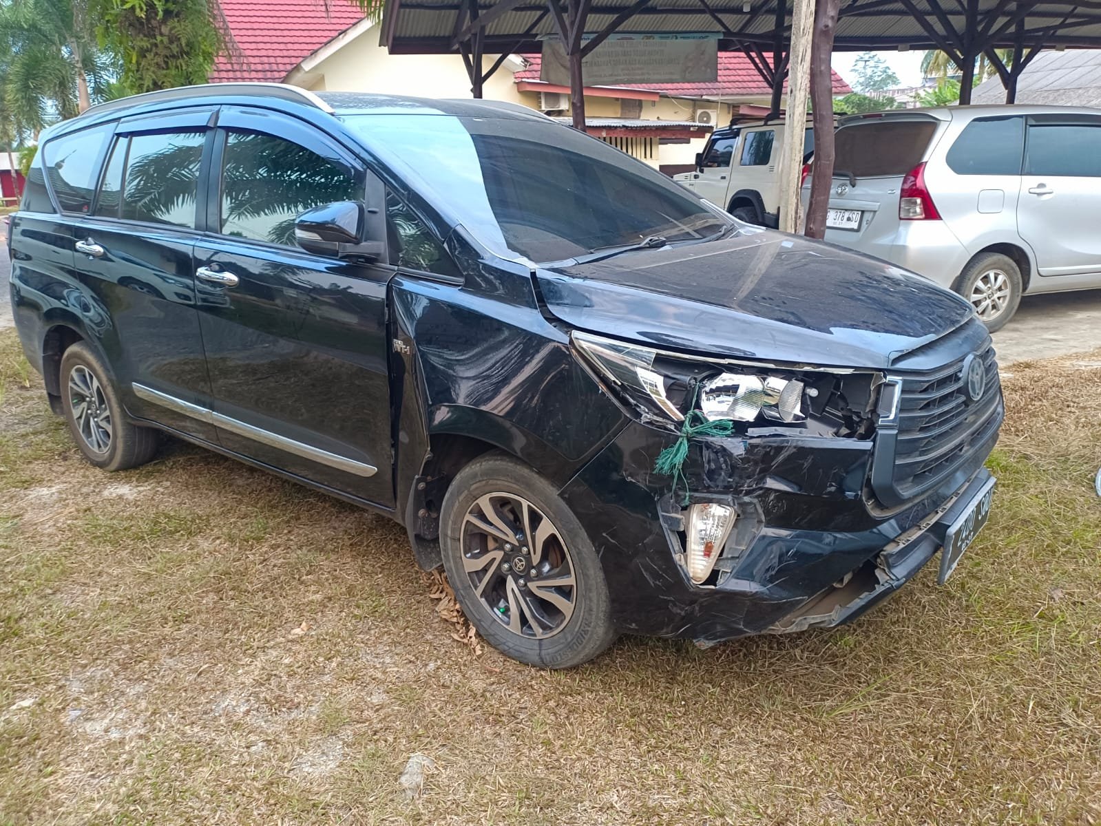 Mobil yang terlibat kecelakaan di Bangka Barat. Foto: Istimewa.