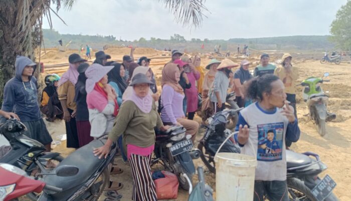 Warga Merasa Terbantu dengan Adanya Tambang di Kadur Mentok